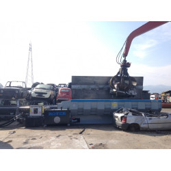 Lis (5 m box) s dieselovým motorem a dálkovým ovládáním