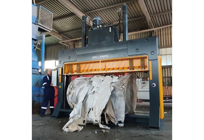 Střihač cívek max. L 2000mm/prům.850mm