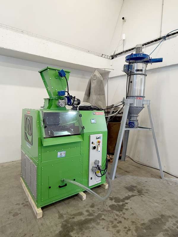 GUIDETTI Suchý separátor F50-MT a odsávání Cu prachu – Slušovice